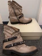 A S 98 Laarsjes Taupe met Bandjes en Pailletten leer, Ophalen of Verzenden, Gedragen, Beige, Lage of Enkellaarzen