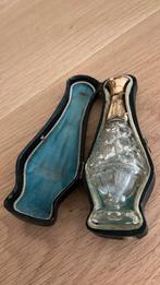 Antiek parfumflesje gouden dop in foudraal dop los, Ophalen of Verzenden