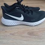 Nike Revolution 7 dames nieuwstaat 1x binnen gedragen, Zwart, Nike, Ophalen of Verzenden, Sneakers of Gympen