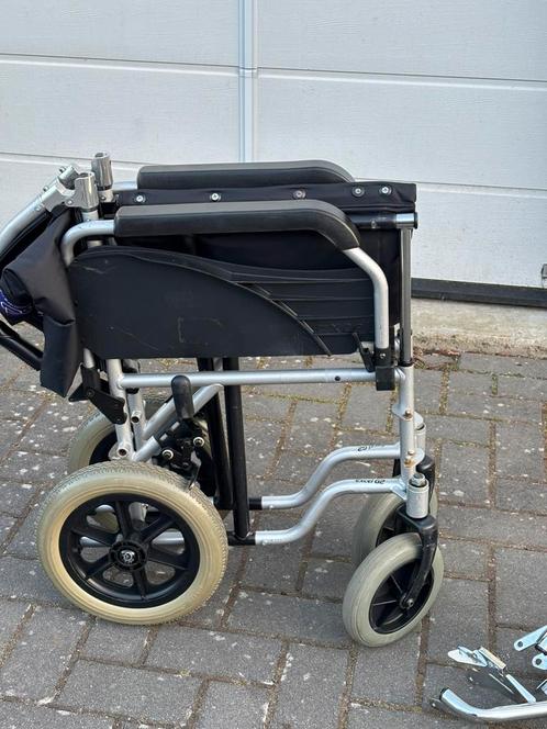 Lichtgewicht dubbel inklapbare rolstoel, Diversen, Rolstoelen, Gebruikt, Duwrolstoel, Inklapbaar, Ophalen of Verzenden