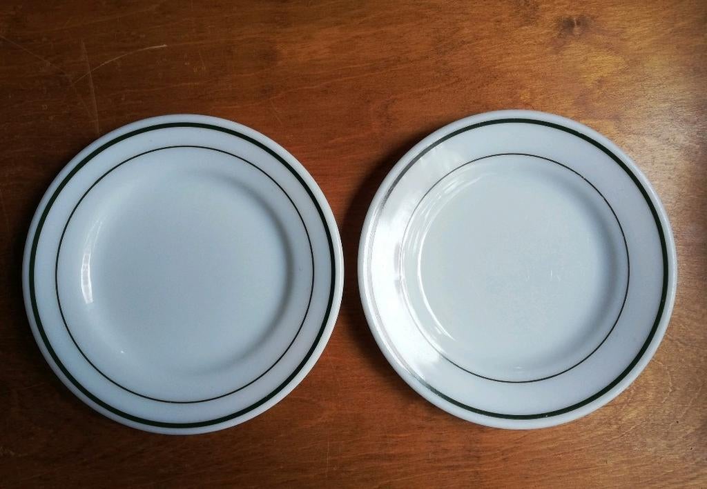 Vintage pyrex borden groene rand 23cm (88st beschikbaar), Gebruikt, Ophalen of Verzenden, Glas, Bord(en)