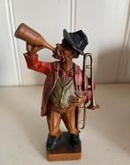 Antiek poppetje , man met trombone, Ophalen of Verzenden