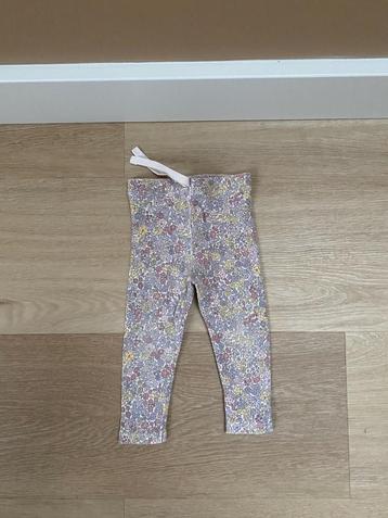 Mooie legging / broekje met bloemenprint van Zara, maat 80 beschikbaar voor biedingen