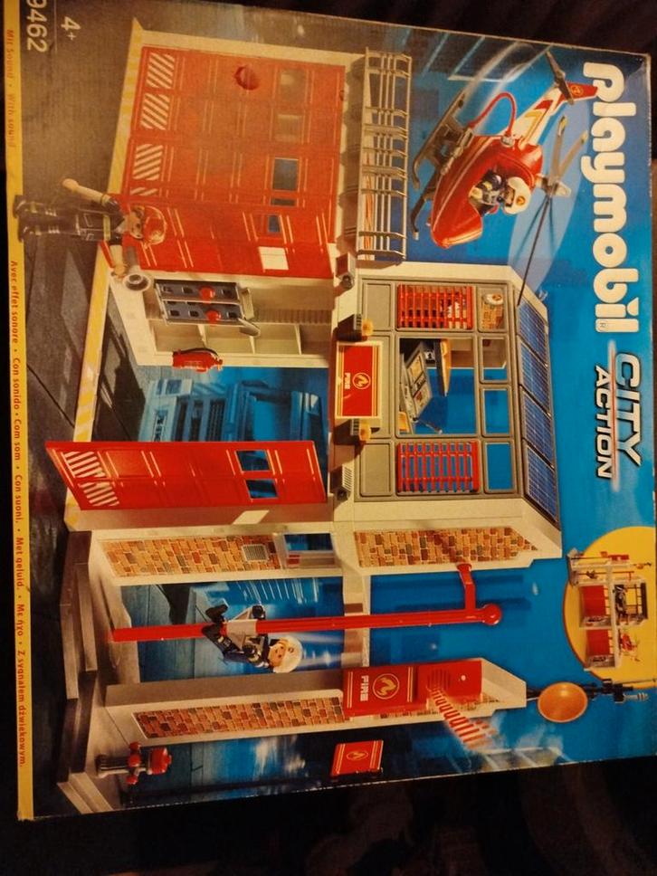 Playmobil City Action Brandweerkazerne 9462, Hobby en Vrije tijd, Gezelschapsspellen | Bordspellen, Gebruikt, Een of twee spelers