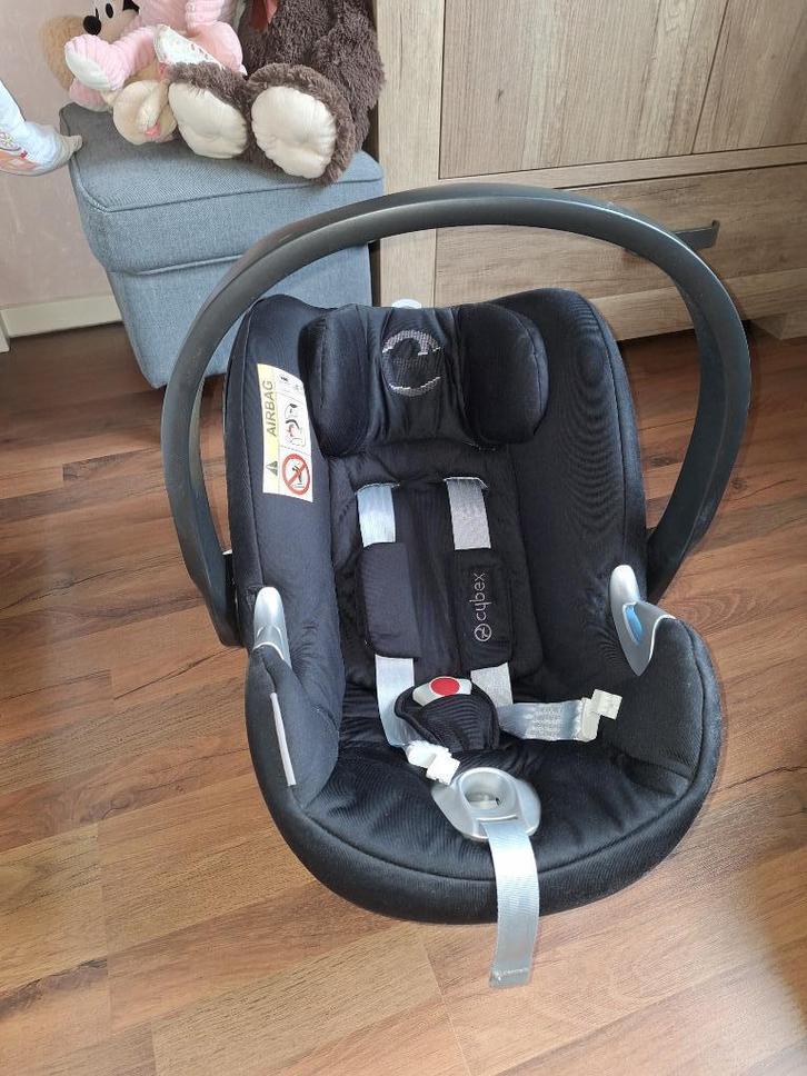 Cybex maxicosi en Cybex base Q, Kinderen en Baby's, Autostoeltjes, Zo goed als nieuw, Overige merken, 0 t/m 13 kg, Isofix, Ophalen