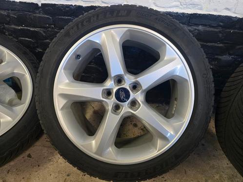18" Ford Mondeo Focus ST RS velgen 5x108 TPMS 235/45/18, Auto-onderdelen, Banden en Velgen, Banden en Velgen, Winterbanden, 18 inch