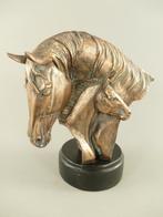 Paardenhoofd polyst. zwart/bronskleurig H.28x26cm, Huis en Inrichting, Woonaccessoires | Overige, Helene Livingstyle, Helenelivingstyle@gmail.com