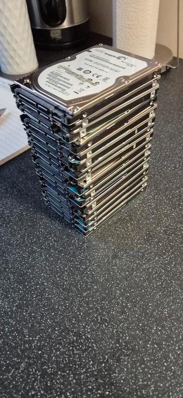 16 x sata schijven  beschikbaar voor biedingen