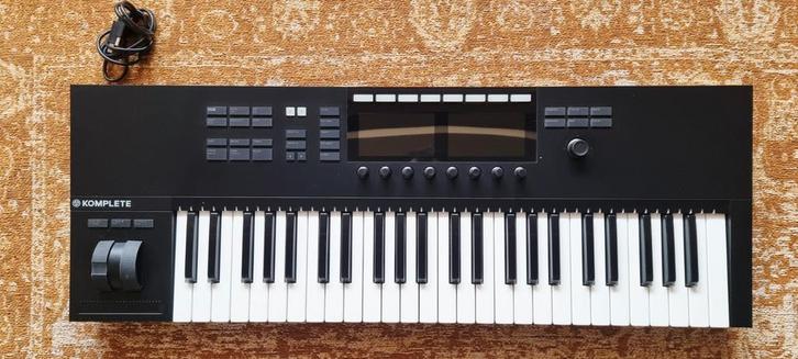 Native Instruments Komplete Kontrol S49 MK2, Muziek en Instrumenten, Midi-apparatuur, Gebruikt, Ophalen of Verzenden