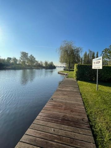 Prachtig recreatie eiland op de westeinderplassen aalsmeer