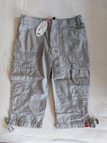 Nieuwe EDC by Esprit Cargo Capri Broek - Grijs - Maat 32 (EU beschikbaar voor biedingen