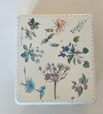 Een metalen theedoos Wildflowers Marjolein Bastin 15,5x13,5, Ophalen of Verzenden, Zo goed als nieuw