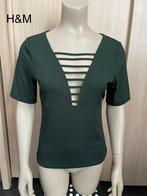 Top shirt H&M donkergroen open decolleté driekwart mouw 38 m, Maat 38/40 (M), H&M, Ophalen of Verzenden, Korte mouw