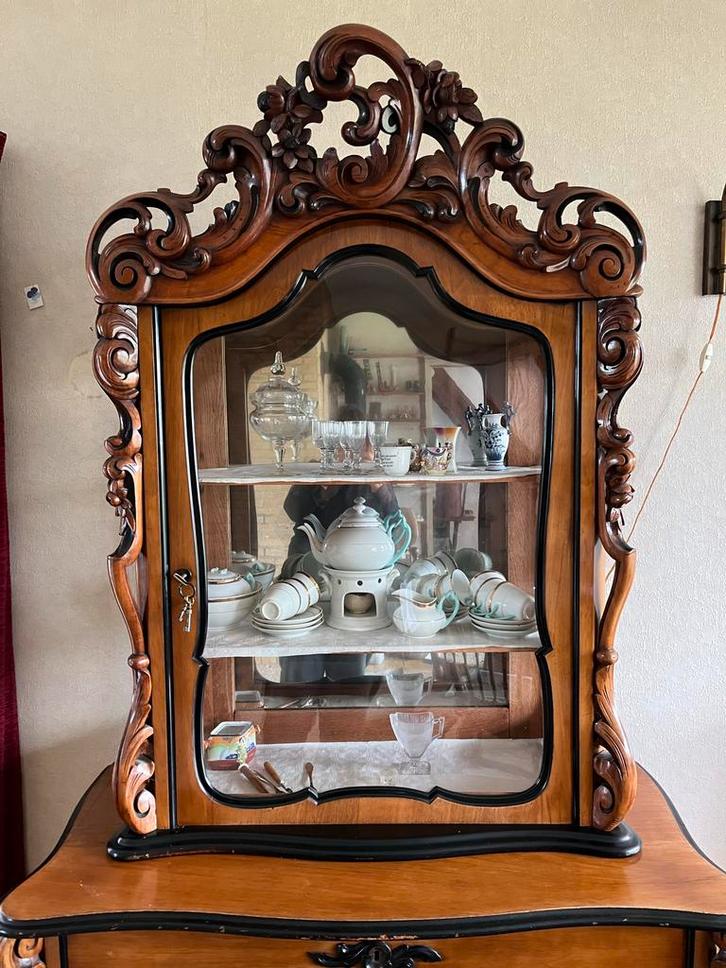 Antieke Bonheur Kast, Antiek en Kunst, Antiek | Meubels | Kasten, Ophalen