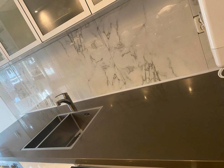 Composiet aanrechtblad met rvs spoelbak, Huis en Inrichting, Keuken | Keukenelementen, Gebruikt, Minder dan 100 cm, 150 tot 200 cm