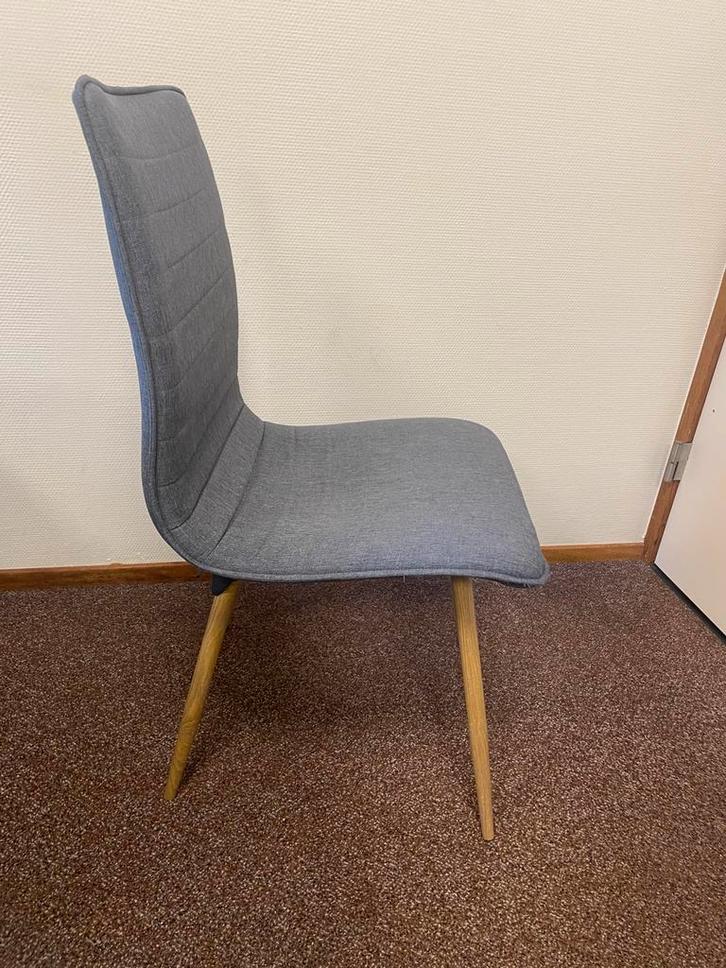 Stoelen, Huis en Inrichting, Stoelen, Gebruikt, Vijf, Zes of meer stoelen, Stof, Grijs, Ophalen