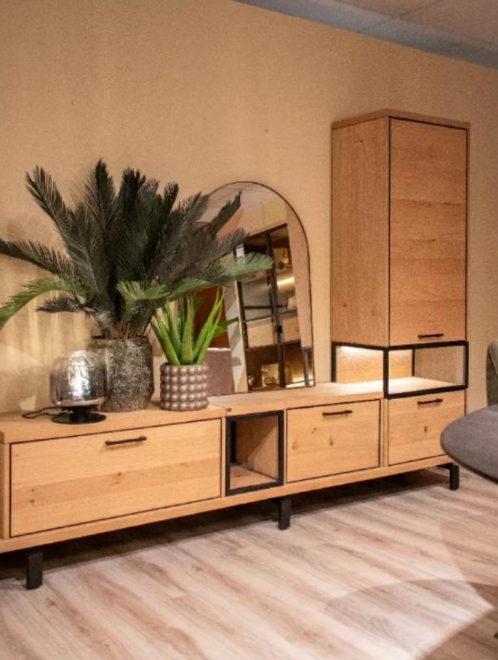 Platform Ridge Naturel, Huis en Inrichting, Kasten | Wandmeubels, Zo goed als nieuw, Minder dan 100 cm, 250 tot 300 cm, 25 tot 50 cm