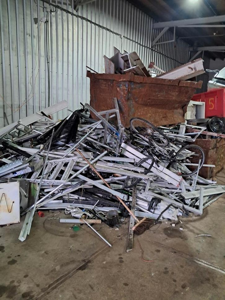 Oud ijzer radiatoren aluminium lood koper alles halen wij bi, Witgoed en Apparatuur, Overige Witgoed en Apparatuur, Ophalen