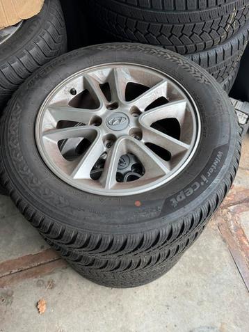 Winterset Hyundai i30 met Hankook 195 65 R15 beschikbaar voor biedingen