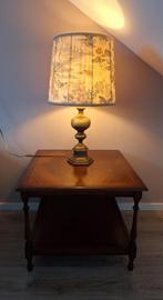 Heldense Houten Bijzettafels met Onderblad, Huis en Inrichting, Gebruikt, Vierkant, 55 tot 75 cm, Hout