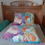 bed en bijbehorende tafel en nachtkastje . - oud grenen hout, Antiek en Kunst, Ophalen