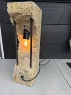Industriële beton vloerlamp, Huis en Inrichting, Ophalen, Gebruikt, Minder dan 100 cm, Metaal