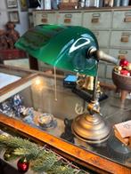 Notarislamp met groen glazen kap en messing voet., Ophalen of Verzenden