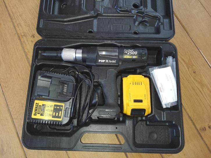 DeWalt PB-2500 Accu Popnageltang incl. accu - lader - koffer, Doe-het-zelf en Verbouw, Gereedschap | Handgereedschap, Nieuw, Ophalen of Verzenden