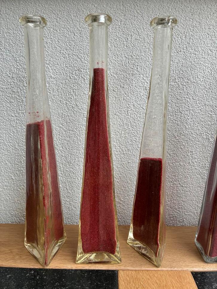 Decoratieve sierflessen (met rood zand), vazen, Huis en Inrichting, Woonaccessoires | Vazen, Zo goed als nieuw, Overige kleuren