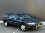 Volvo XC70 2.5 T Geartronic Comfort Line AUTOMAAT MEMORY/LED, Automaat, Blauw, XC70, 2521 cc