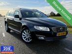 Volvo V70 2.0 T4 Aut Inscription Edition 190pk | Full Option, Auto's, Gebruikt, 1969 cc, 1600 kg, 92 €/maand