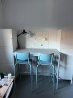 Hoge tafel, krukken, kasten, Huis en Inrichting, Kasten | Overige, Ophalen, Gebruikt