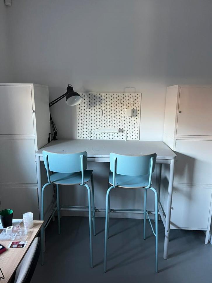 Hoge tafel, krukken, kasten, Huis en Inrichting, Kasten | Overige, Gebruikt, Ophalen