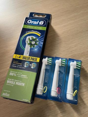 Oral-B opzetborstels - Cross Action - 7 stuks beschikbaar voor biedingen