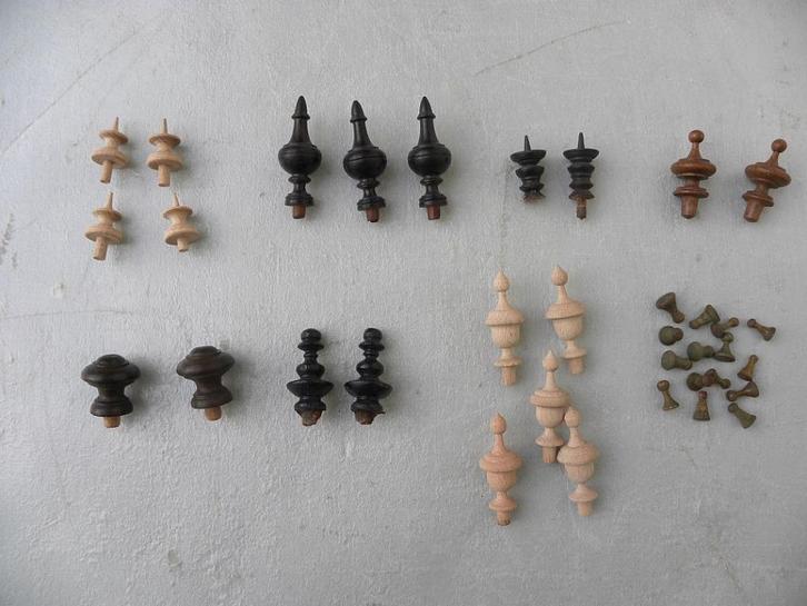 Houten ornamenten, tollen klein, Antiek en Kunst, Antiek | Klokken, Ophalen of Verzenden