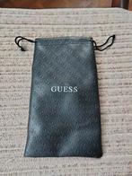 Brillenhoes Guess, Ophalen of Verzenden, Zo goed als nieuw, Zwart, Guess
