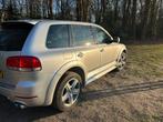 Volkswagen Touareg 6.0 W12 331KW 4MOTION AUT 2005 Grijs, Auto's, Volkswagen, Zwart, Overige carrosserieën, 12 cilinders, Vierwielaandrijving