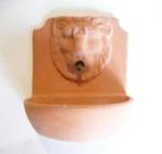 terra cotta leeuwekop fontein - poppenhuisminiatuur, Ophalen, Nieuw, Sanitair