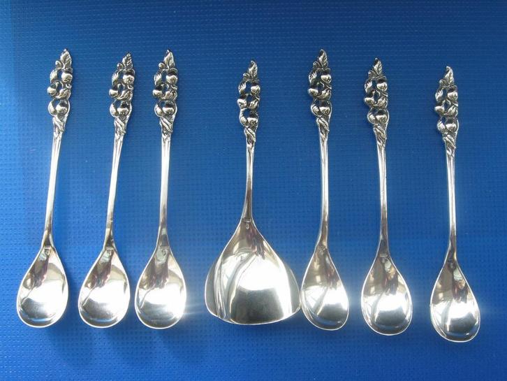 Zilveren en antieke lepelset compleet met suikerlepel, Antiek en Kunst, Antiek | Goud en Zilver, Zilver, Verzenden