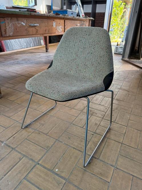 Montis ruby, Huis en Inrichting, Stoelen, Zo goed als nieuw, Eén, Leer, Ophalen