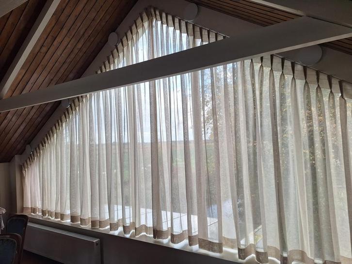 Gordijnen voor schuine raam, Huis en Inrichting, Stoffering | Gordijnen en Lamellen, Nieuw, 200 cm of meer, 200 cm of meer, Wit