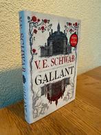 Gallant - V.E. Schwab gesigneerd, Boeken, Taal | Engels, Ophalen, Zo goed als nieuw