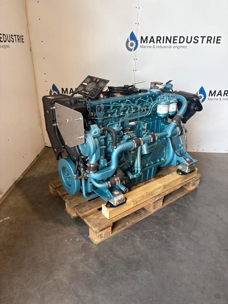 Perkins M185C 190PK scheepsmotor, Watersport en Boten, Buiten- en Binnenboordmotoren, Zo goed als nieuw, Diesel, Binnenboordmotor