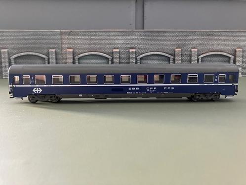 Märklin H0 / 43610 Personenrijtuig 2e klas SBB (NIEUW), Hobby en Vrije tijd, Modeltreinen | H0, Nieuw, Wagon, Gelijkstroom of Wisselstroom