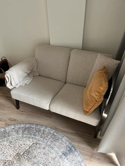 Twee zit EKENÄSET IKEA, Huis en Inrichting, Banken | Sofa's en Chaises Longues, Zo goed als nieuw, Tweepersoons, Minder dan 150 cm