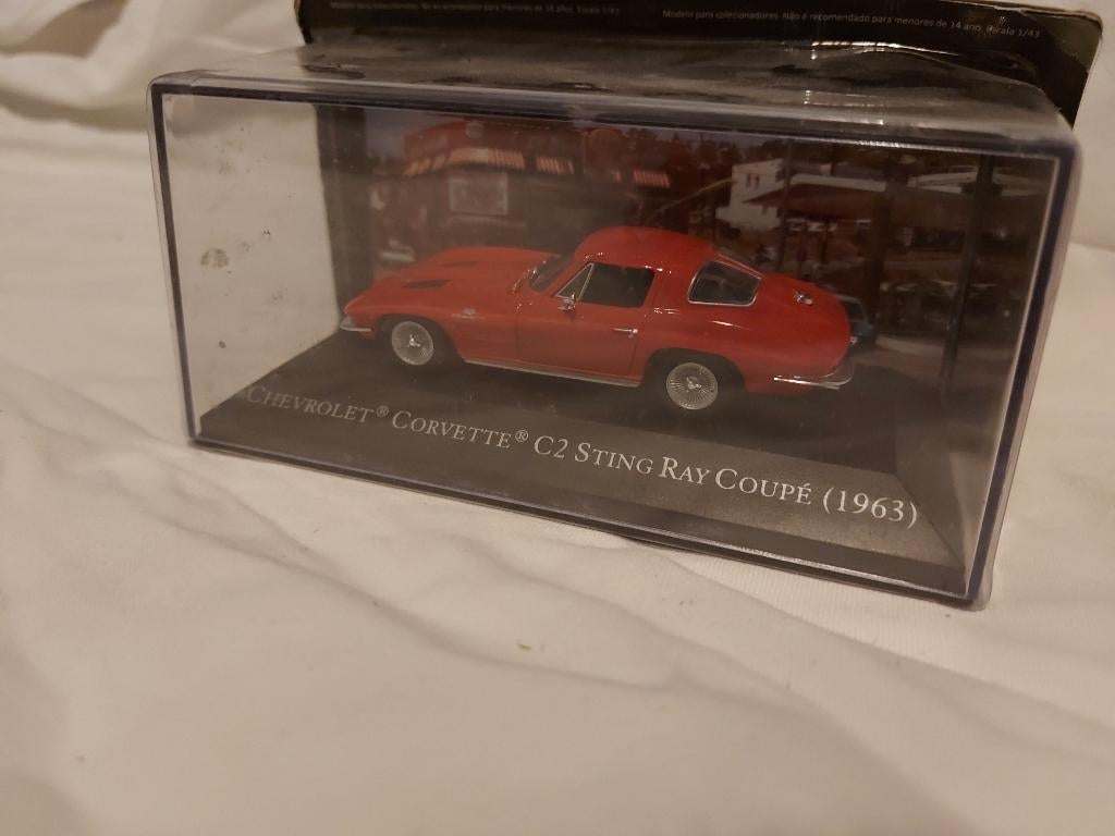 Ixo Chevrolet Corvette C2 Stingray coupe in OVP, Ophalen of Verzenden, Zo goed als nieuw, Auto, Overige merken