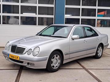 Mercedes-Benz E-klasse E240 Classic automaat beschikbaar voor biedingen
