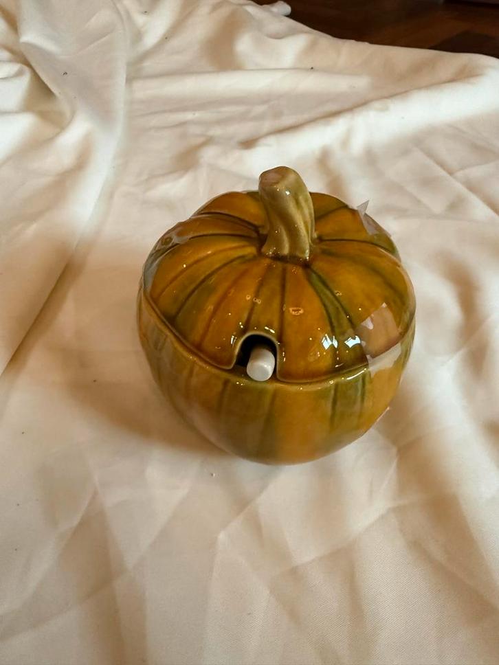 Bordallo Pinheiro Pompoen Potje met Lepel - Nieuw!, Huis en Inrichting, Keuken | Keukenbenodigdheden, Nieuw, Ophalen of Verzenden