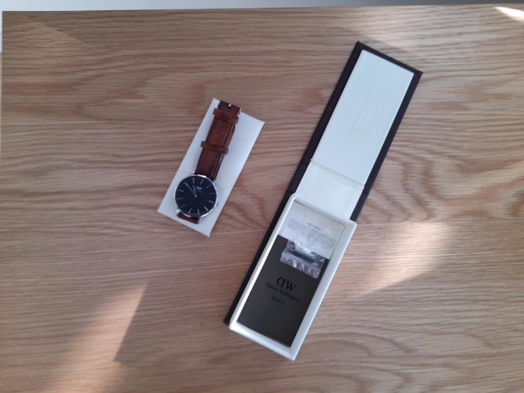 Daniel Wellington - zwart - zilver, Ophalen of Verzenden, Zo goed als nieuw, Leer, Overige merken