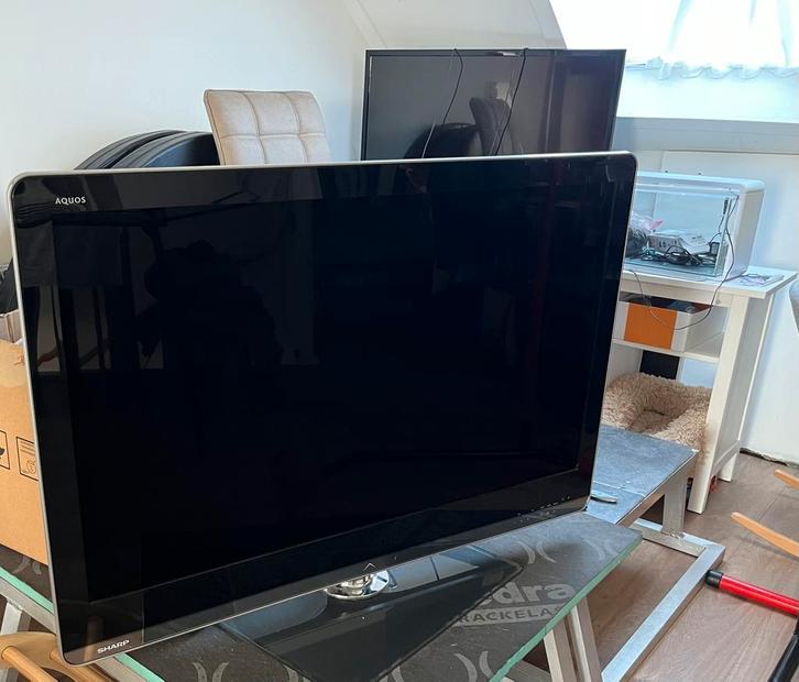 Televisie - Sharp Aqua, Audio, Tv en Foto, Televisies, Gebruikt, LCD, 40 tot 60 cm, Full HD (1080p), Sharp, 100 Hz, Ophalen